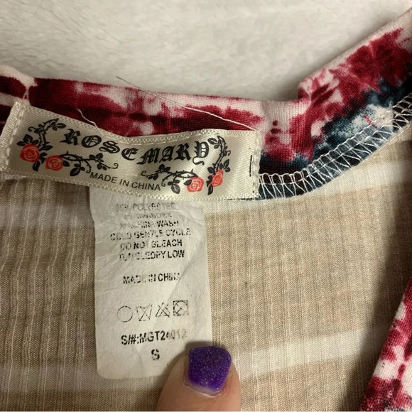 Rosemary size small shirt tan/cream striped with printed sleeves - Picture 6 of 7